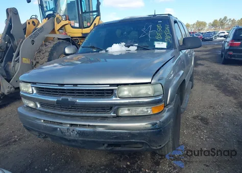 2002 Chevrolet Suburban 1500 Lt из США, поврежденный, VIN 3GNFK16Z62G338511